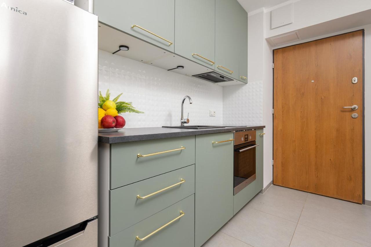 Studio With Balcony Warsaw Kokoryczki By Noclegi Renters Εξωτερικό φωτογραφία
