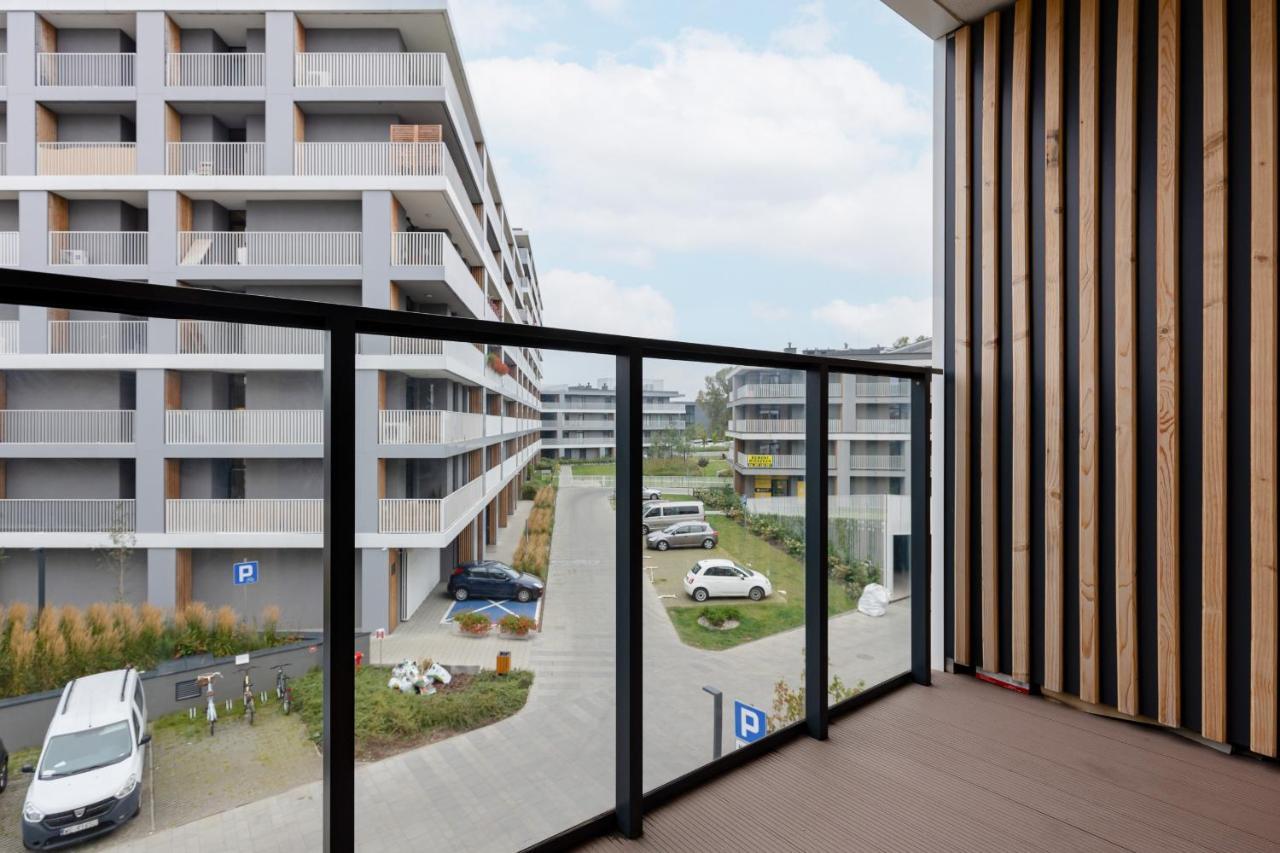 Studio With Balcony Warsaw Kokoryczki By Noclegi Renters Εξωτερικό φωτογραφία
