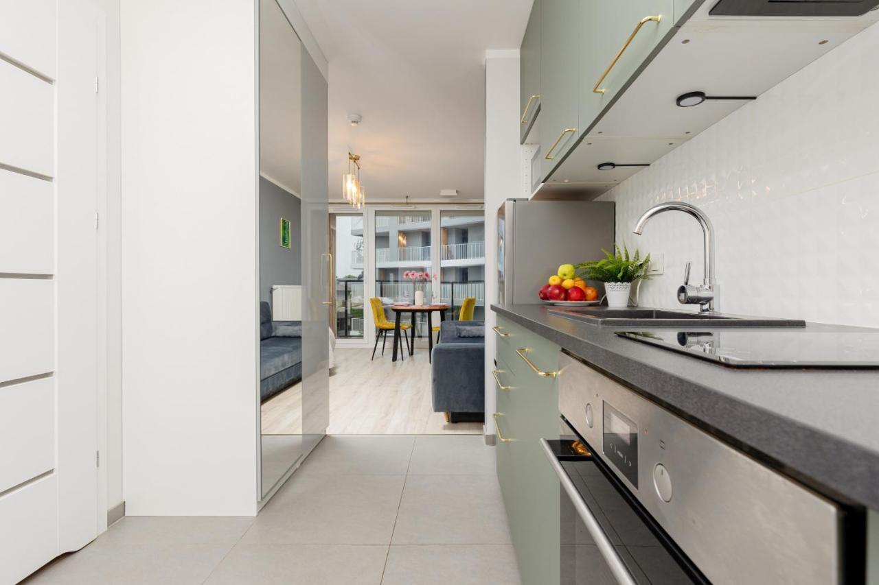Studio With Balcony Warsaw Kokoryczki By Noclegi Renters Εξωτερικό φωτογραφία