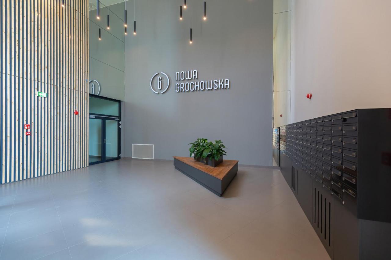 Studio With Balcony Warsaw Kokoryczki By Noclegi Renters Εξωτερικό φωτογραφία