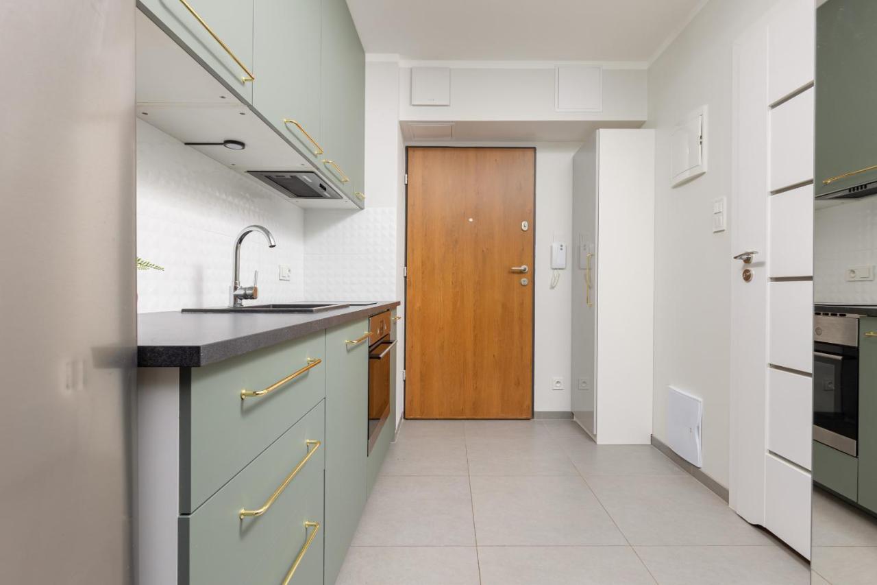 Studio With Balcony Warsaw Kokoryczki By Noclegi Renters Εξωτερικό φωτογραφία